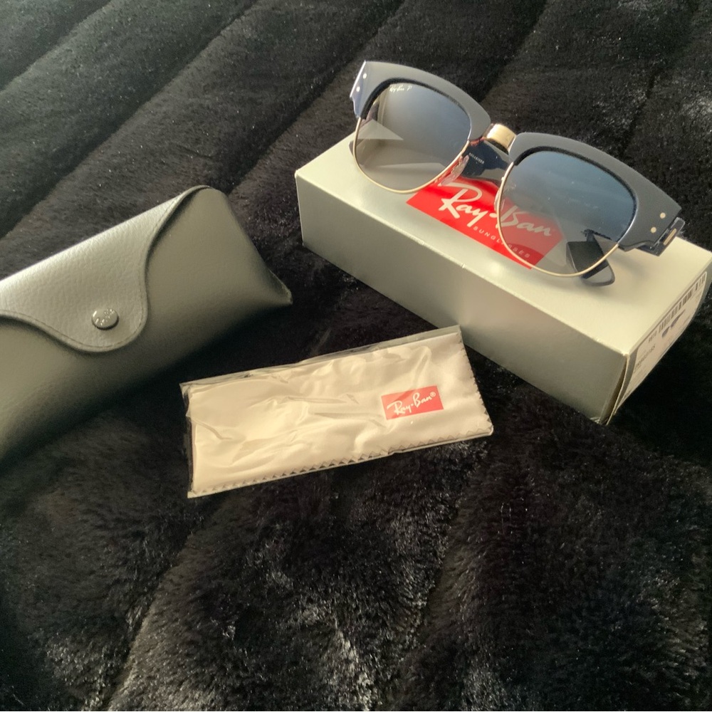 Ray-Ban Blue and silver Women's Glasses